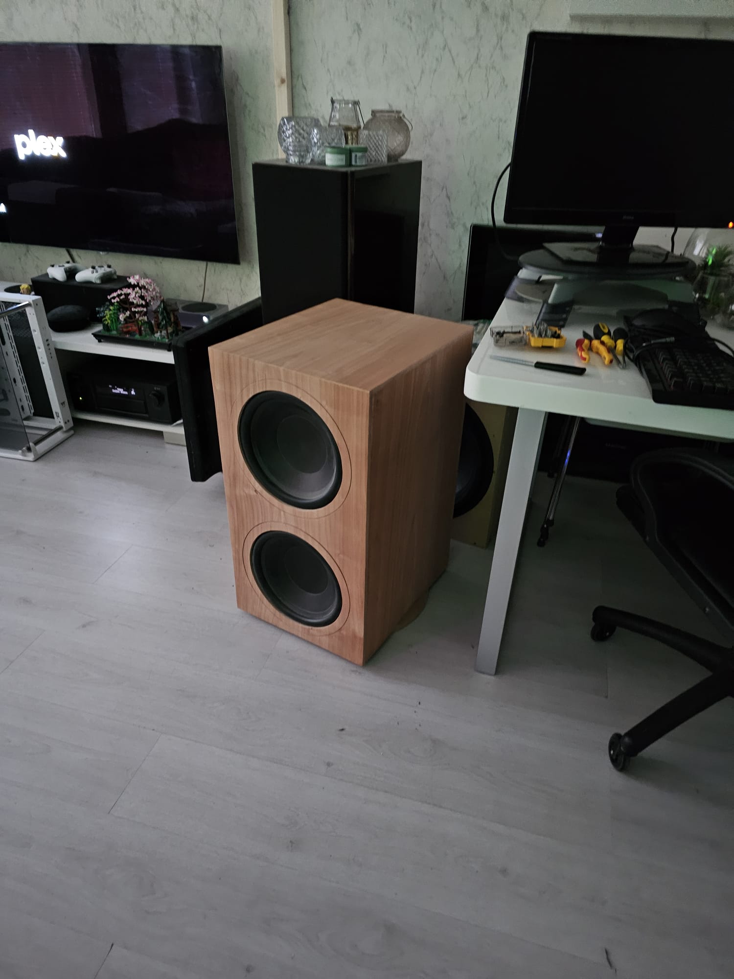 Dual Driver Cabinet