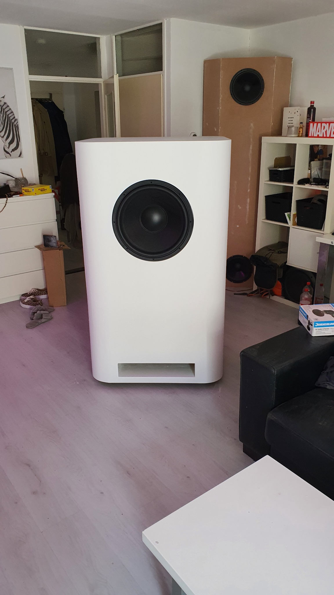 Verticale kast tijdens de bouw